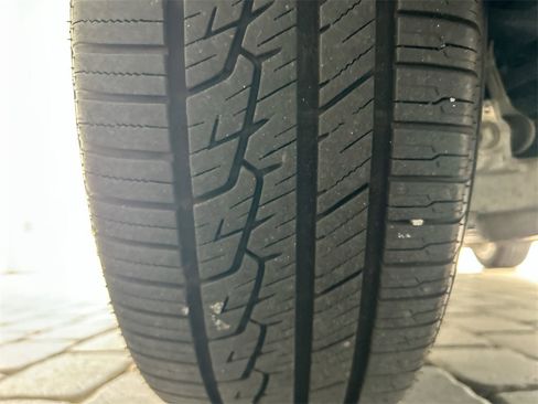 Used 2024 Ford Edge SEL image 41