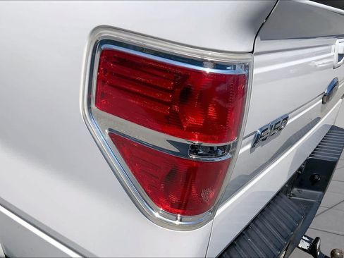 Used 2011 Ford F150 Lariat AWD/4WD image 26