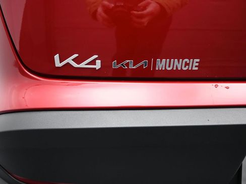 New 2025 Kia K4 LXS image 10
