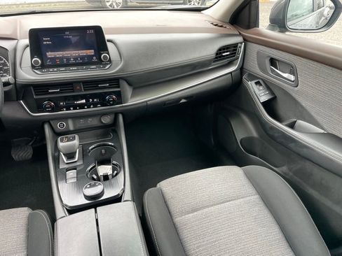 Certified 2023 Nissan Rogue SV AWD/4WD image 8