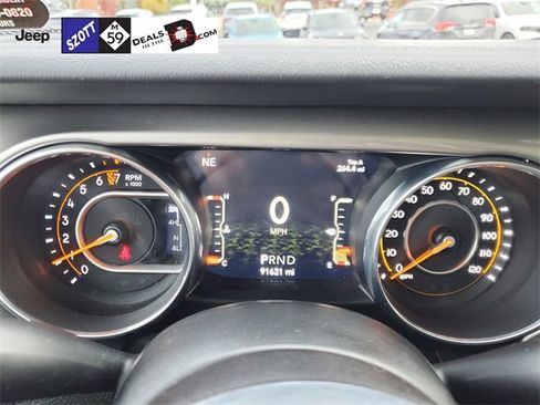 Used 2018 Jeep Wrangler Unlimited Sahara w/ Dual Top Group image 22