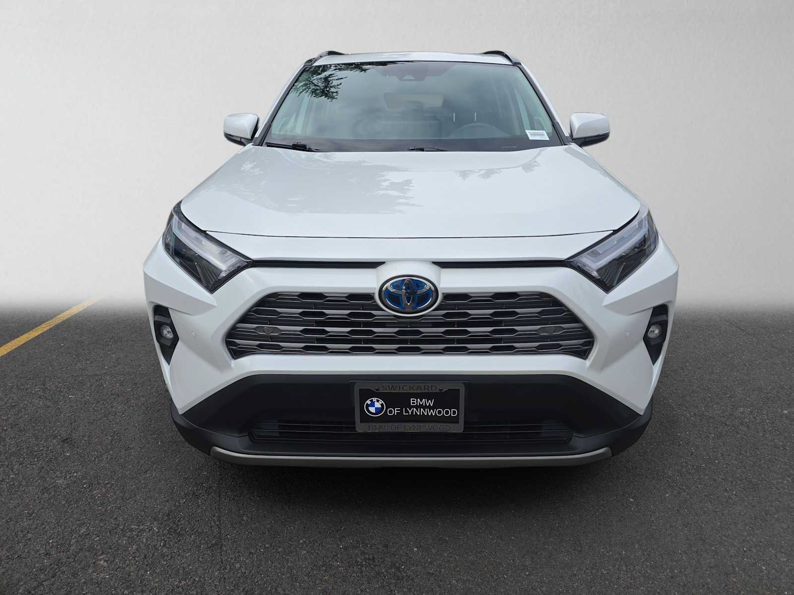 Used 2023 Toyota RAV4 Limited w/ Limited Grade Weather Package AWD/4WD image 8