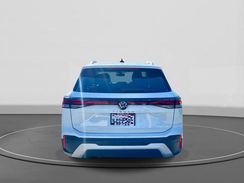 Certified 2025 Volkswagen Tiguan S FWD image 4