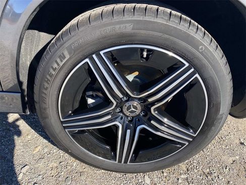 Certified 2025 Mercedes-Benz GLE 450 4MATIC image 11