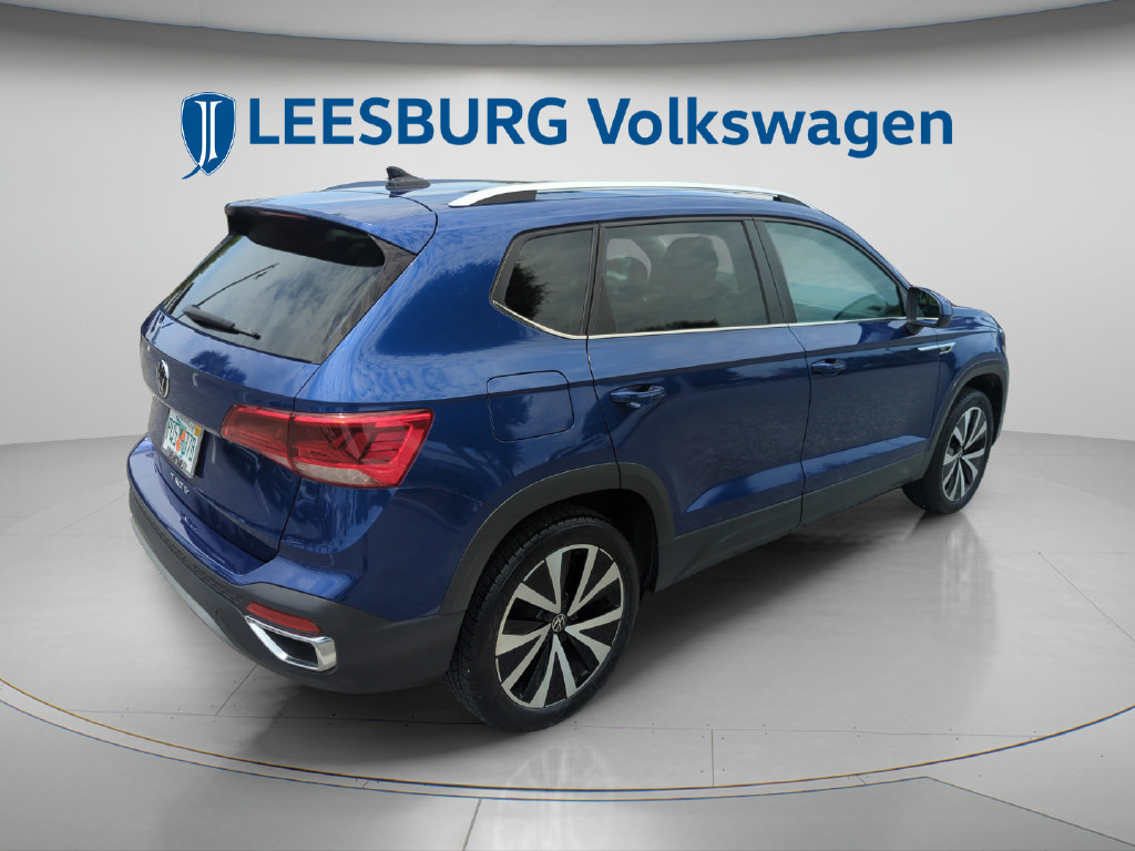 Used 2023 Volkswagen Taos SE FWD image 6