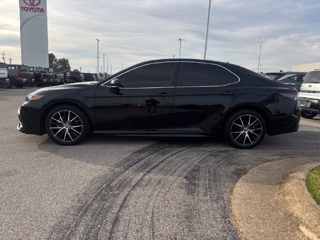 Used 2023 Toyota Camry SE FWD image 17