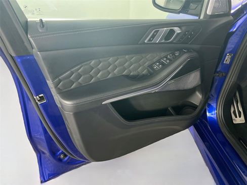Used 2020 BMW X5 M Competition w/ Executive Package AWD/4WD image 19