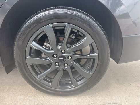 Used 2023 Chevrolet Equinox RS w/ RS Leather Package image 11