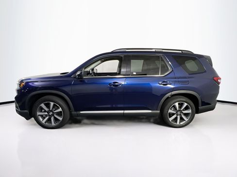 Used 2024 Honda Pilot Touring image 8
