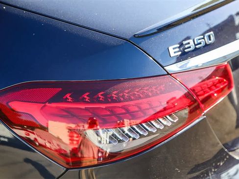 Used 2022 Mercedes-Benz E 350 Sedan image 8