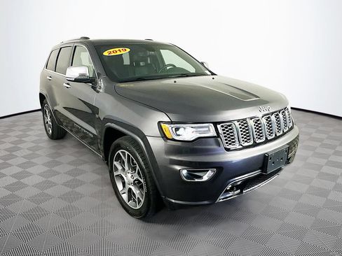 Certified 2019 Jeep Grand Cherokee Overland AWD/4WD image 2