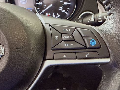 Used 2020 Nissan Rogue SL w/ Premium Package AWD/4WD image 15