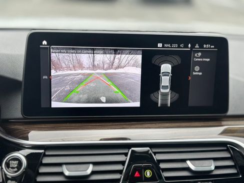 Used 2023 BMW 530i xDrive w/ Premium Package image 20