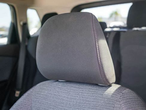 Used 2023 Nissan Rogue SV FWD image 24