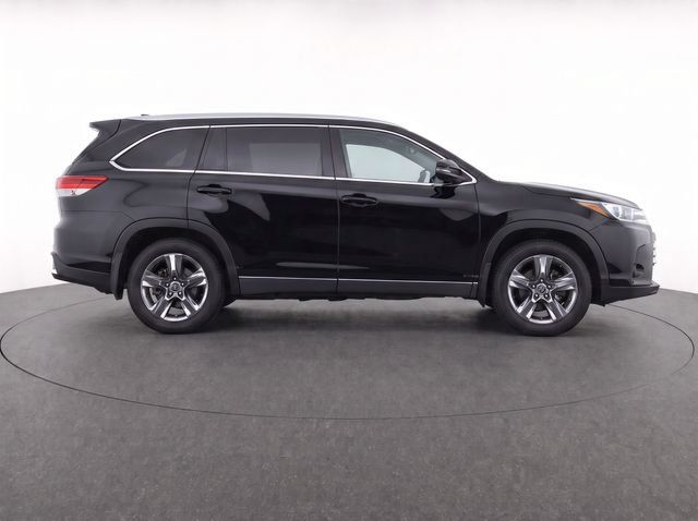 Used 2019 Toyota Highlander Limited Platinum AWD/4WD image 8