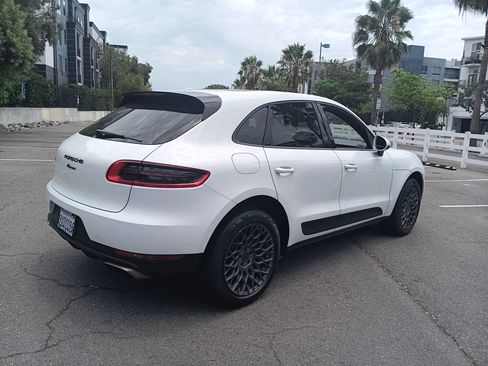 Used 2017 Porsche Macan AWD/4WD image 8