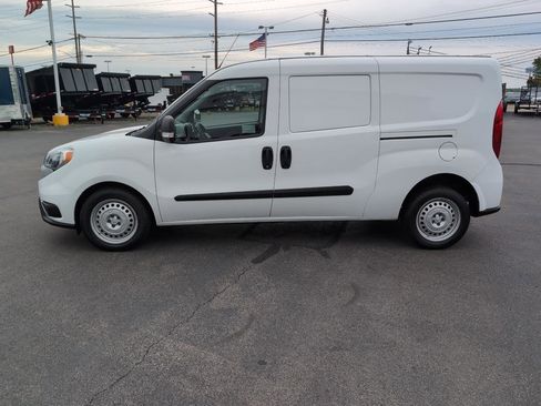 Used 2022 RAM ProMaster City Tradesman FWD image 2