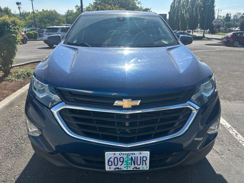 Used 2019 Chevrolet Equinox LT AWD/4WD image 2