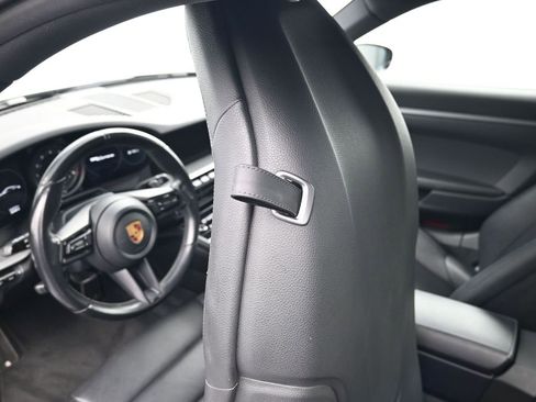 Used 2021 Porsche 911 Carrera image 18