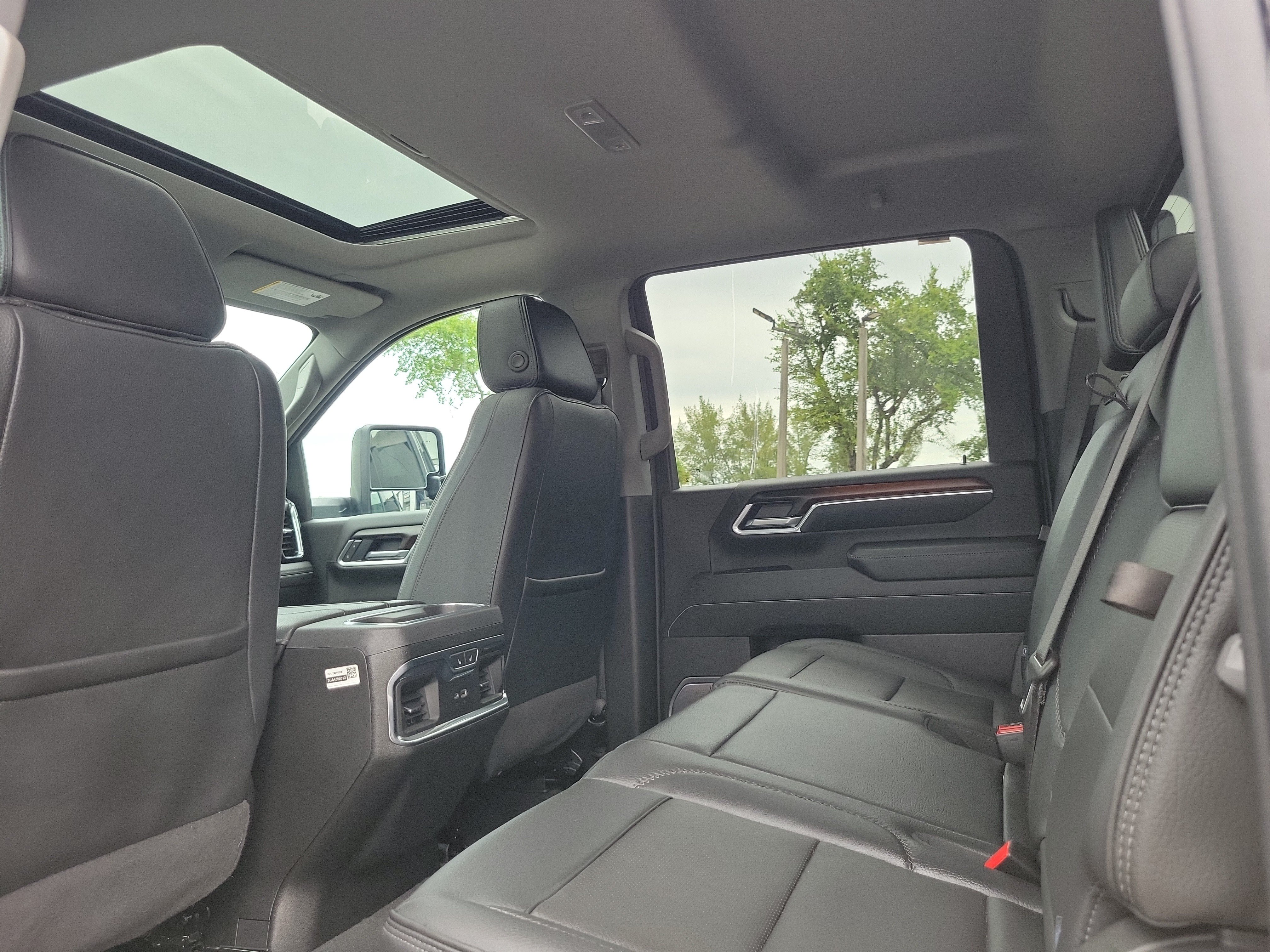Used 2026 GMC Sierra 2500 Denali w/ Denali Reserve Package AWD/4WD image 15
