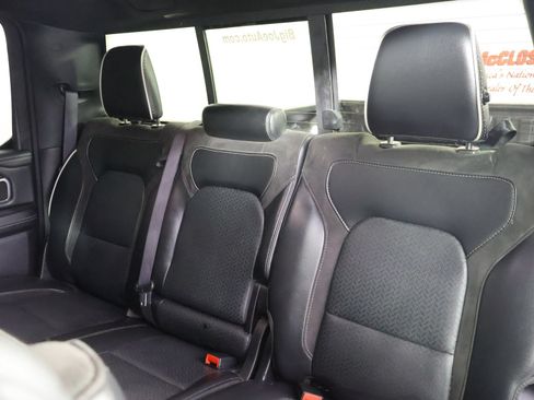 Used 2025 RAM 1500 Laramie AWD/4WD image 46