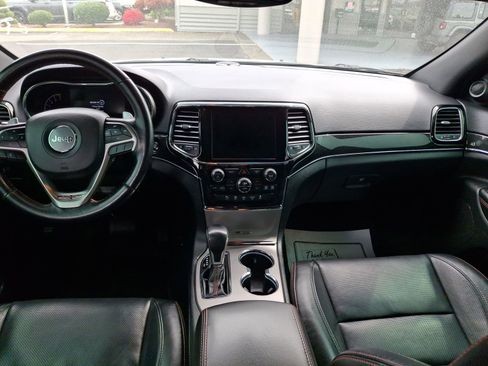 Certified 2021 Jeep Grand Cherokee Trailhawk w/ Trailhawk Luxury Group AWD/4WD image 12