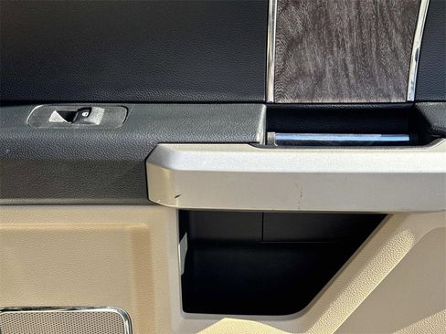 Used 2017 Ford F250 Lariat w/ Chrome Package image 25