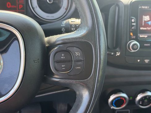 Used 2017 FIAT 500L Trekking FWD image 16