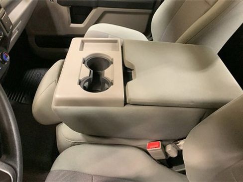 Used 2019 Ford F250 XL w/ STX Appearance Package image 31