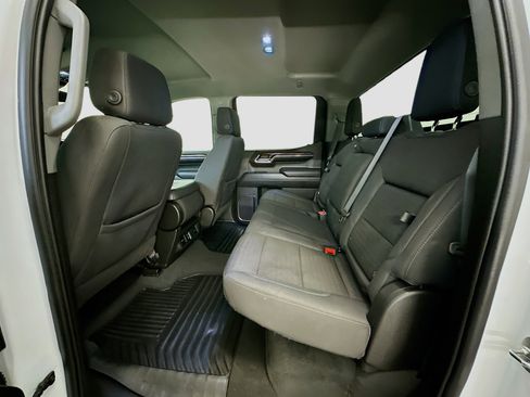 Used 2024 GMC Sierra 1500 Elevation image 29
