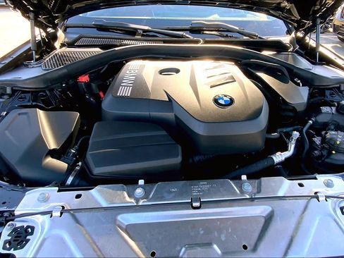 Certified 2025 BMW 330i Sedan image 31