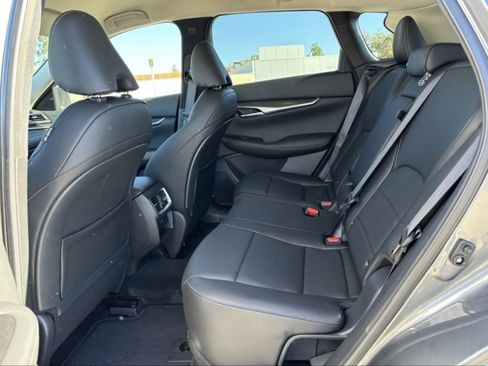 New 2025 INFINITI QX50 Pure image 24