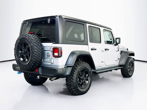 Used 2023 Jeep Wrangler Unlimited w/ Cold Weather Group AWD/4WD image 9