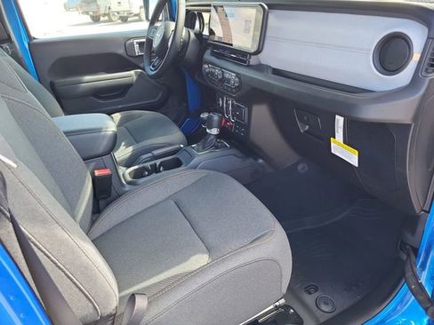 New 2026 Jeep Gladiator Willys image 24