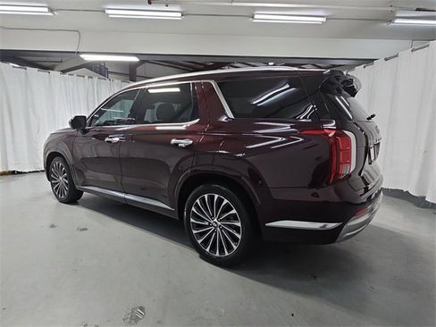 Used 2023 Hyundai Palisade Calligraphy w/ Cargo Package image 6