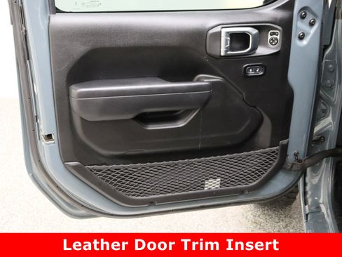 Used 2024 Jeep Gladiator Sport image 12