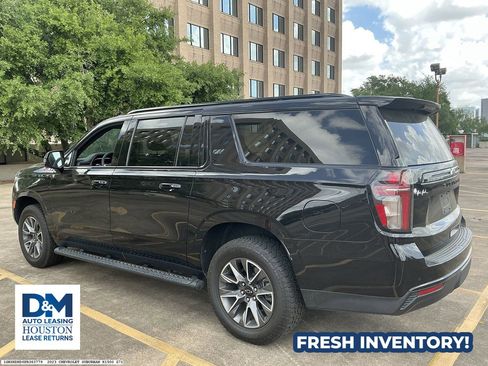 Used 2023 Chevrolet Suburban Z71 w/ Luxury Package image 4