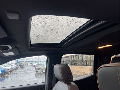 Used 2023 GMC Canyon AT4 w/ AT4 Premium Package image 22