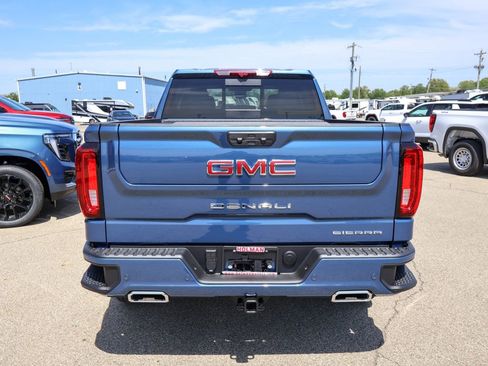 New 2026 GMC Sierra 1500 Denali w/ Technology Package AWD/4WD image 4