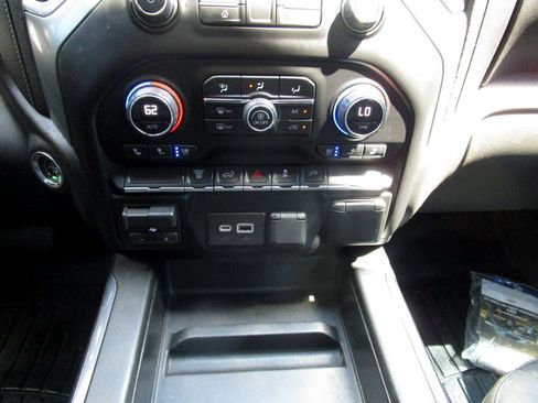 Used 2023 Chevrolet Silverado 2500 LTZ w/ LTZ Convenience Package image 15