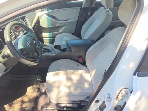 Used 2011 Kia Optima LX FWD image 10