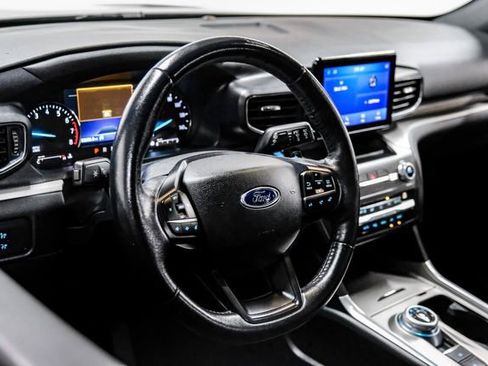 Used 2020 Ford Explorer XLT w/ Equipment Group 202A image 12