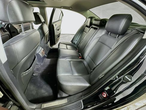 Used 2009 Hyundai Genesis 3.8 w/ Technology Pkg 4 RWD image 14