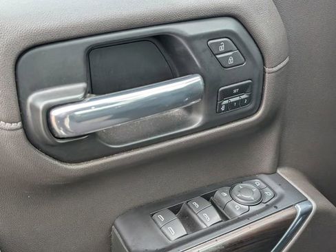 Used 2020 GMC Sierra 1500 SLT RWD image 23