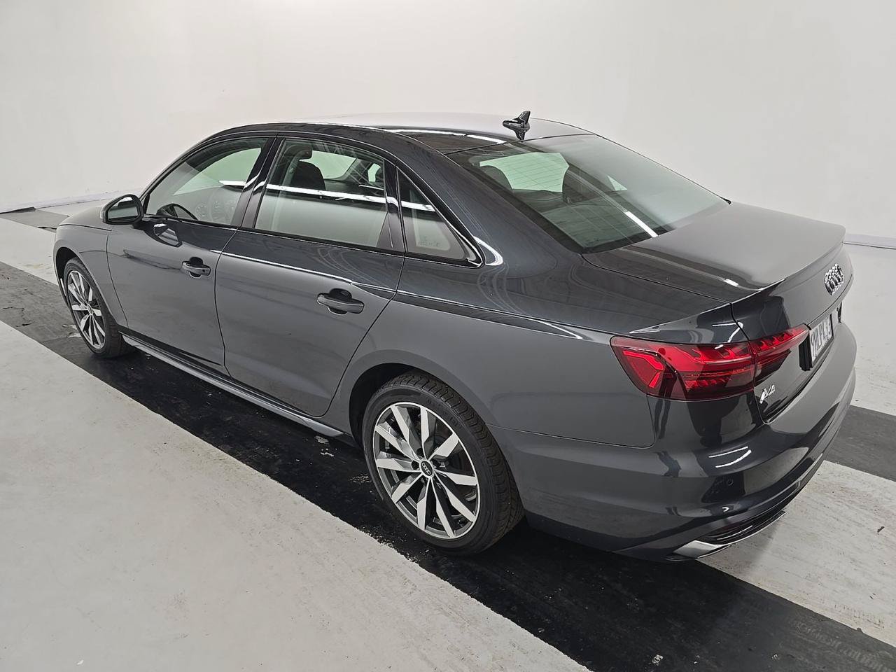 Used 2023 Audi A4 2.0T Premium Plus w/ Premium Plus Package AWD/4WD image 4