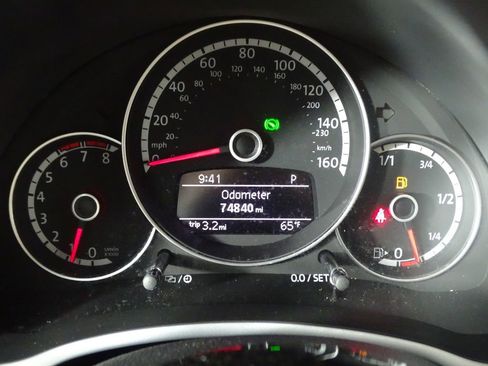 Used 2014 Volkswagen Beetle 2.5 image 20