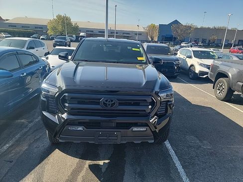 Used 2025 Toyota Tacoma SR5 image 14