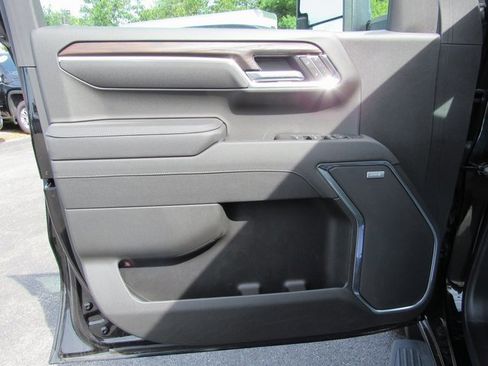 New 2025 GMC Sierra 1500 SLT w/ SLT Premium Plus Package image 10