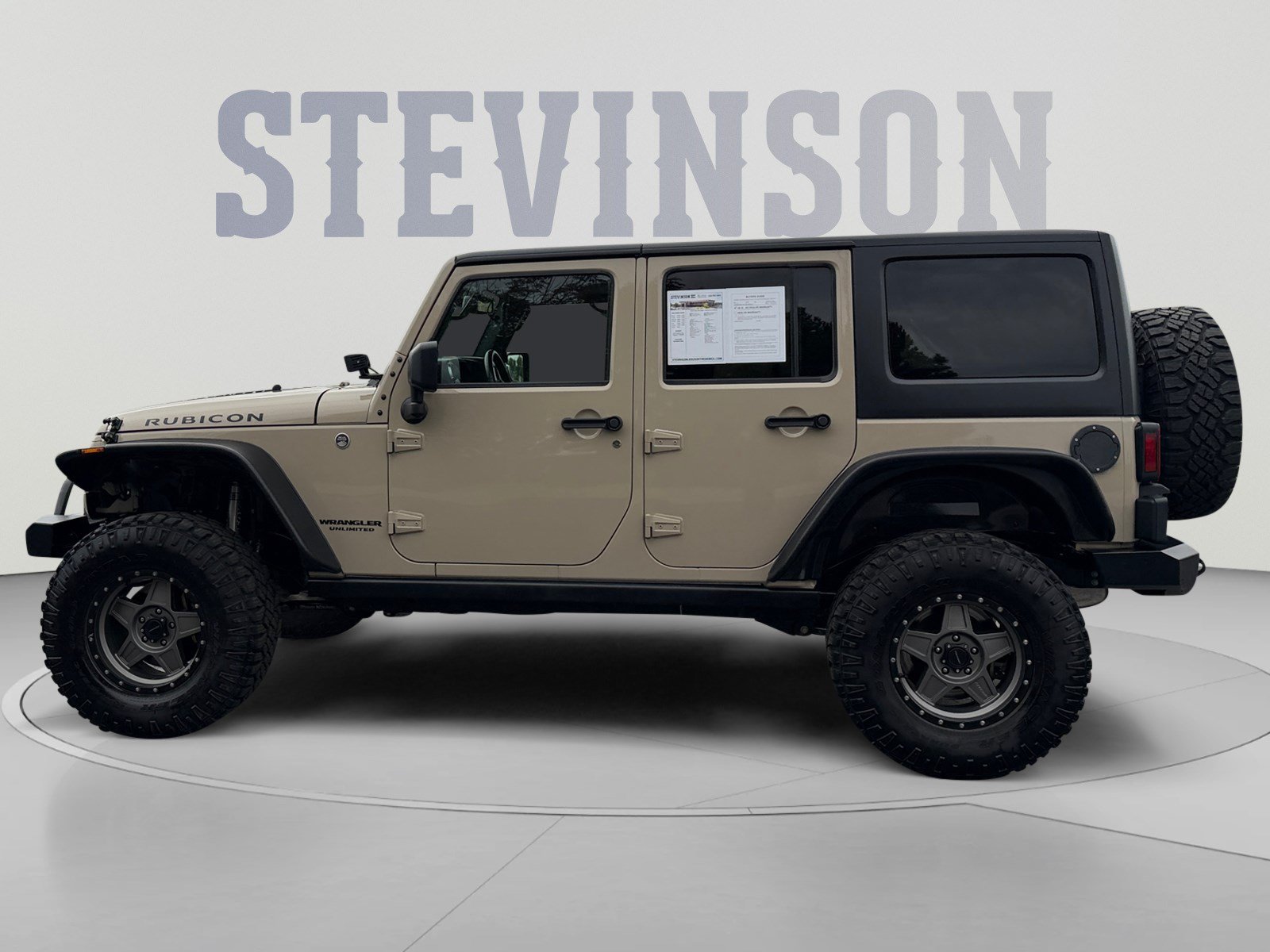 Used 2016 Jeep Wrangler Unlimited Rubicon w/ Connectivity Group AWD/4WD image 2