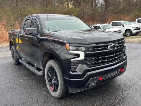 Used 2023 Chevrolet Silverado 1500 RST w/ Redline Edition image 2